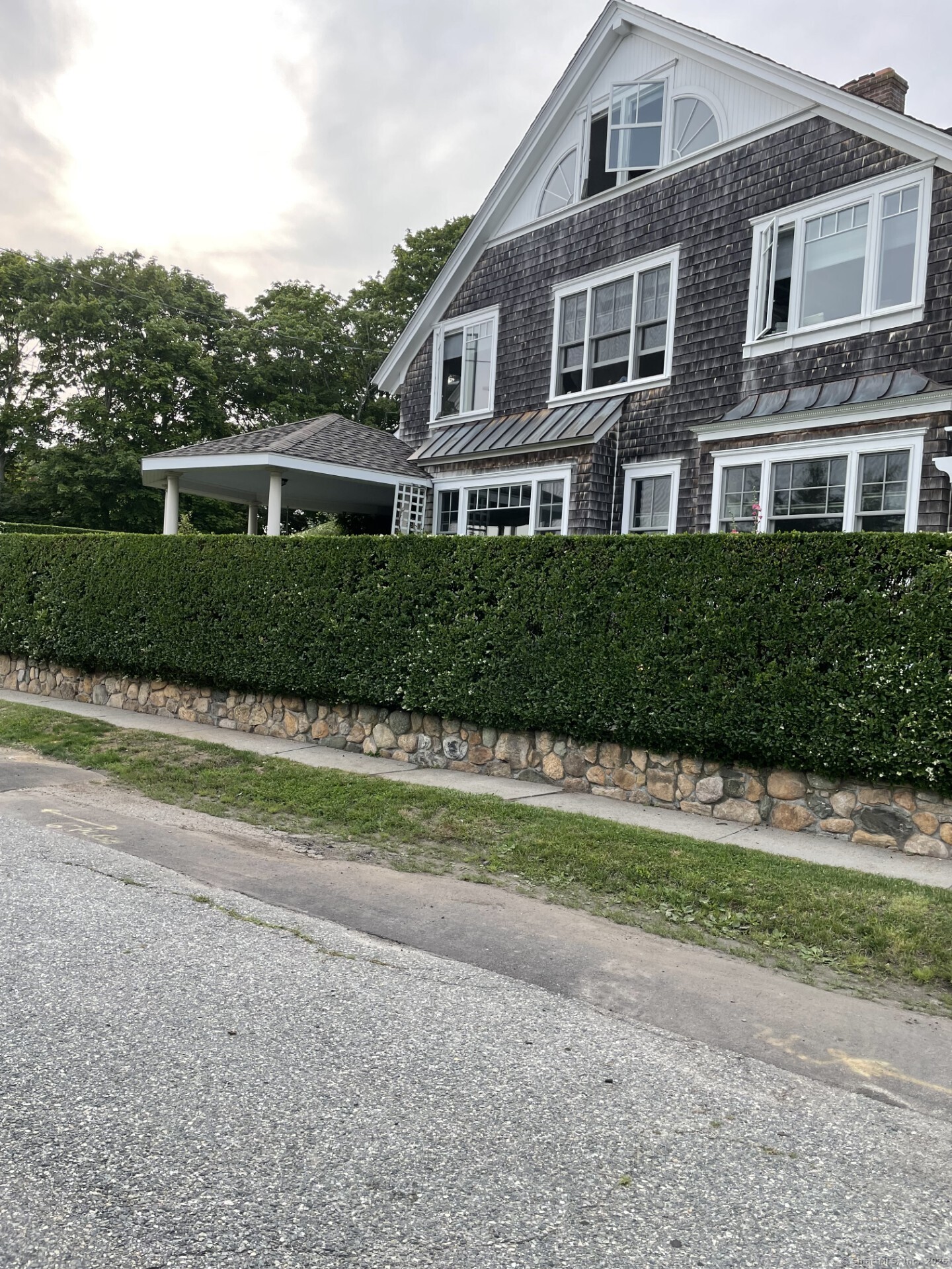 New London, Connecticut 06320, United States, 4 Bedrooms Bedrooms, ,4 BathroomsBathrooms,Residential,Active,179300