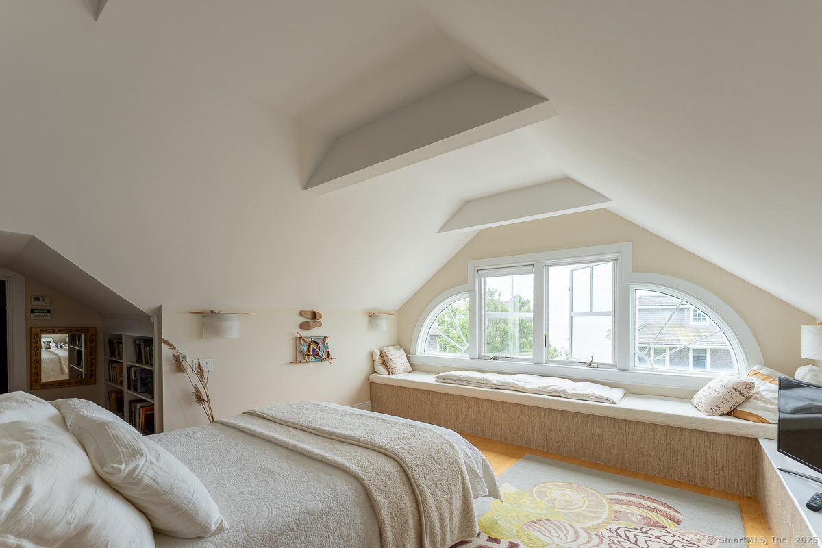 New London, Connecticut 06320, United States, 4 Bedrooms Bedrooms, ,4 BathroomsBathrooms,Residential,Active,179300