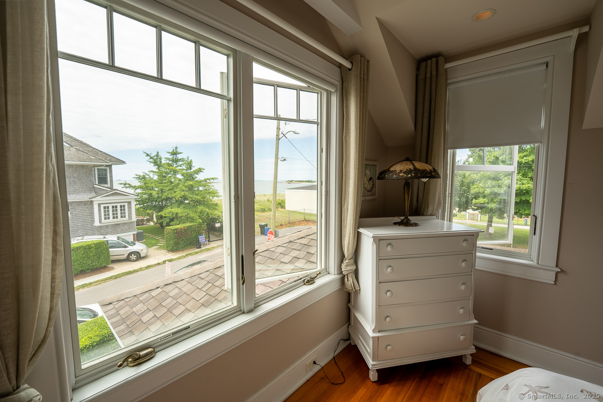 New London, Connecticut 06320, United States, 4 Bedrooms Bedrooms, ,4 BathroomsBathrooms,Residential,Active,179300