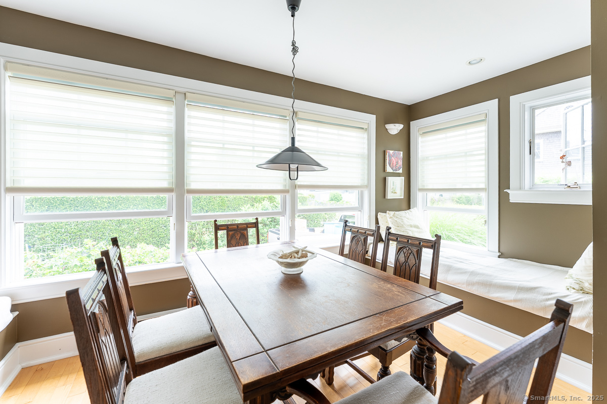 New London, Connecticut 06320, United States, 4 Bedrooms Bedrooms, ,4 BathroomsBathrooms,Residential,Active,179300