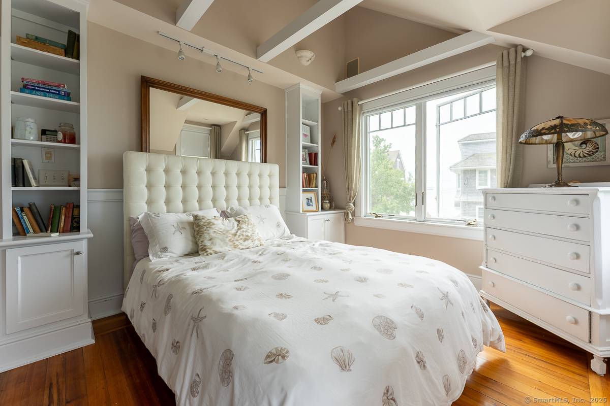 New London, Connecticut 06320, United States, 4 Bedrooms Bedrooms, ,4 BathroomsBathrooms,Residential,Active,179300