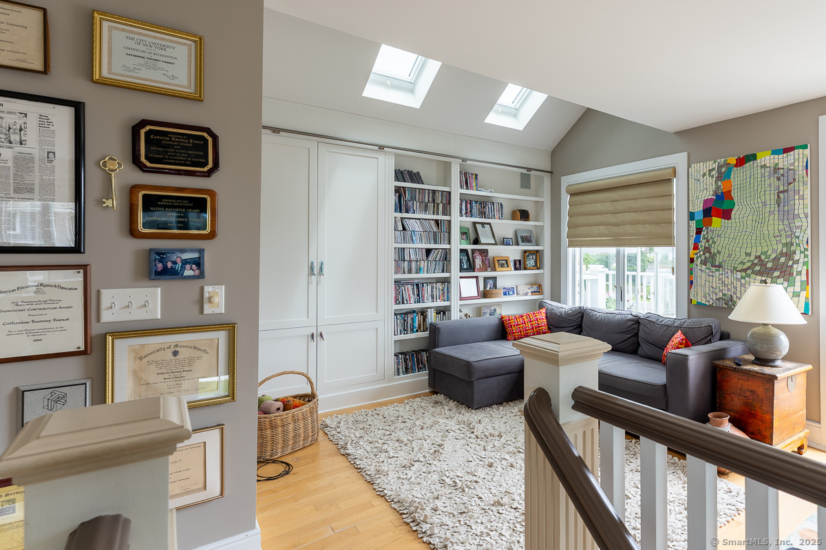 New London, Connecticut 06320, United States, 4 Bedrooms Bedrooms, ,4 BathroomsBathrooms,Residential,Active,179300