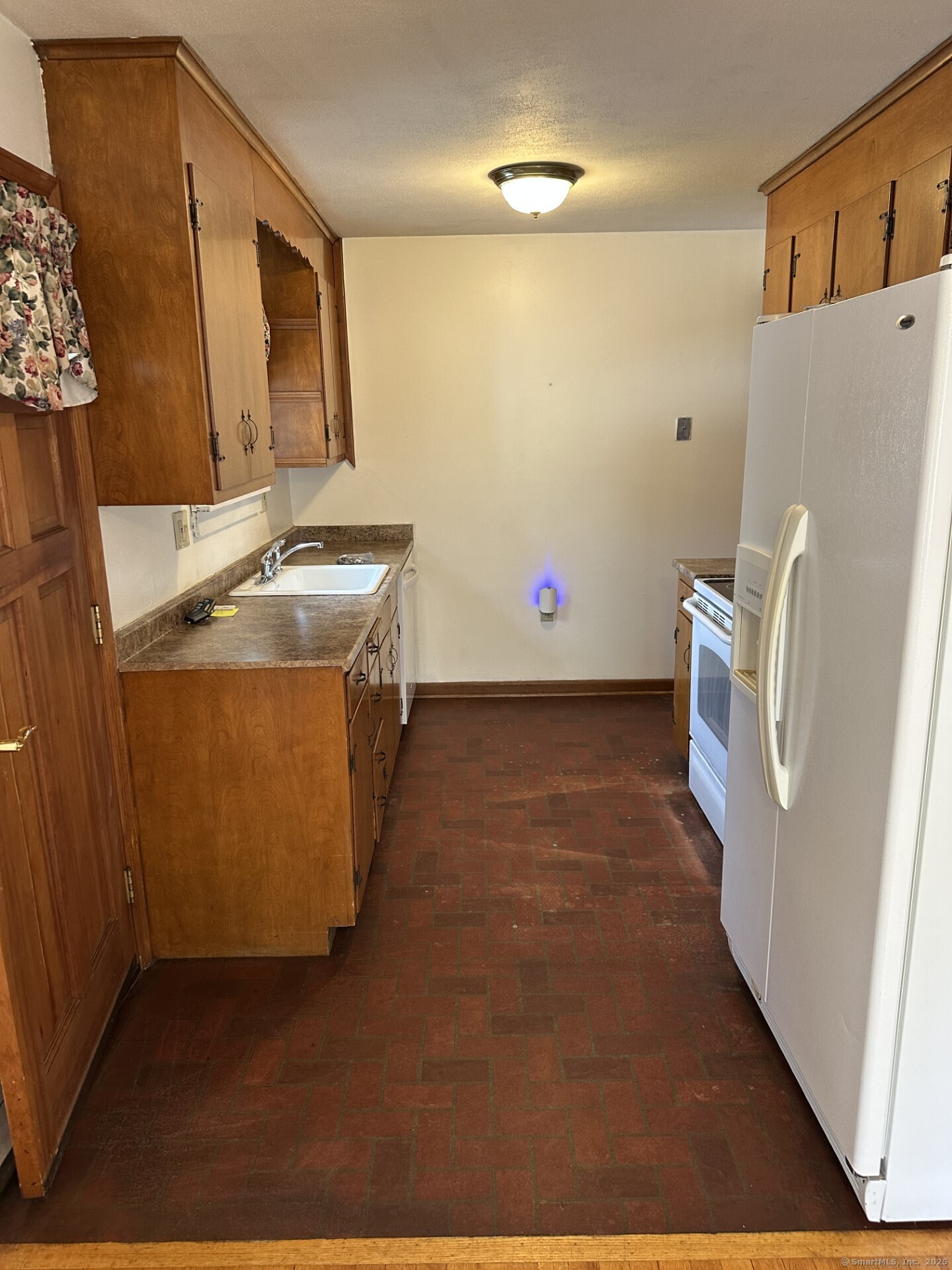 16 Kane Road, Manchester, Connecticut image 8