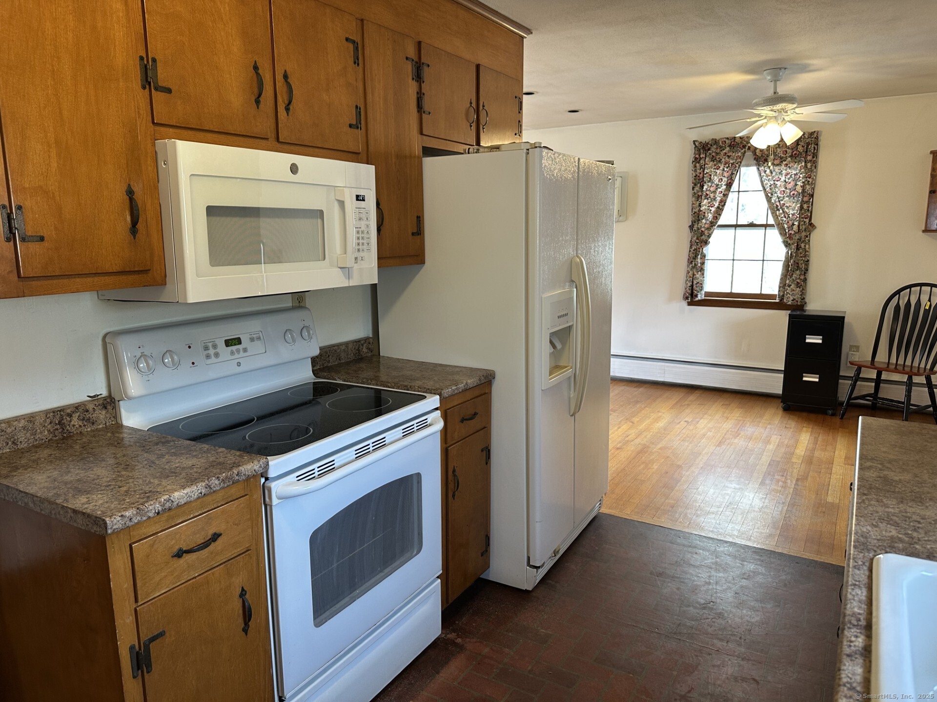 16 Kane Road, Manchester, Connecticut image 6