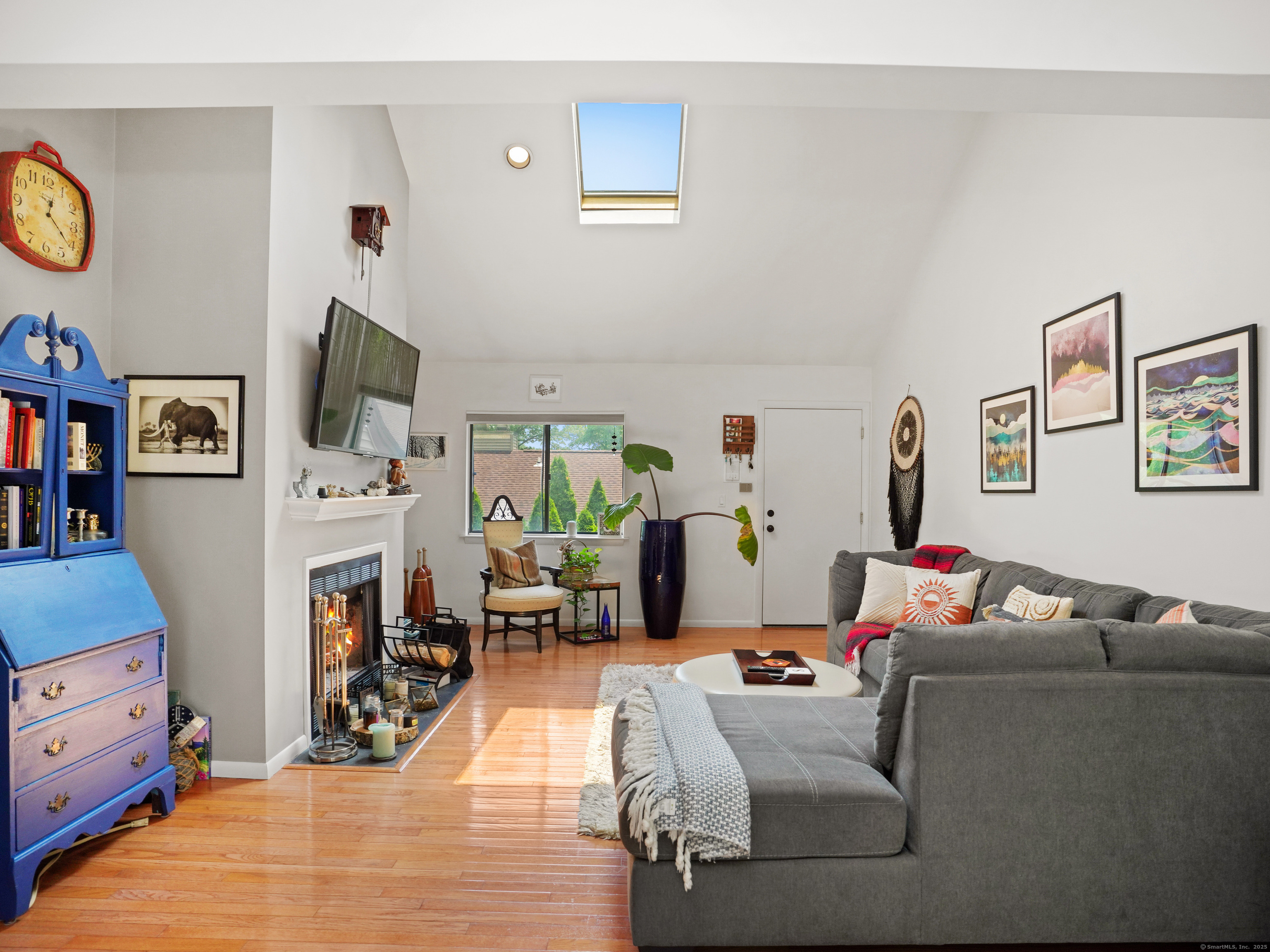 2437 Bedford Street C13