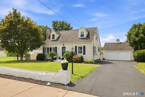 Photo of 14 Oleary Drive, Manchester, CT 06040 (MLS # 24198140)