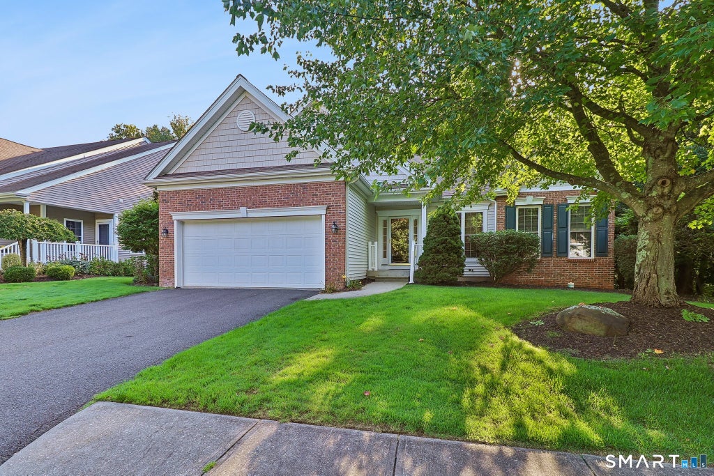 Photo of 155 Country Club Drive #155, Oxford, CT 06478 (MLS # 24203831)