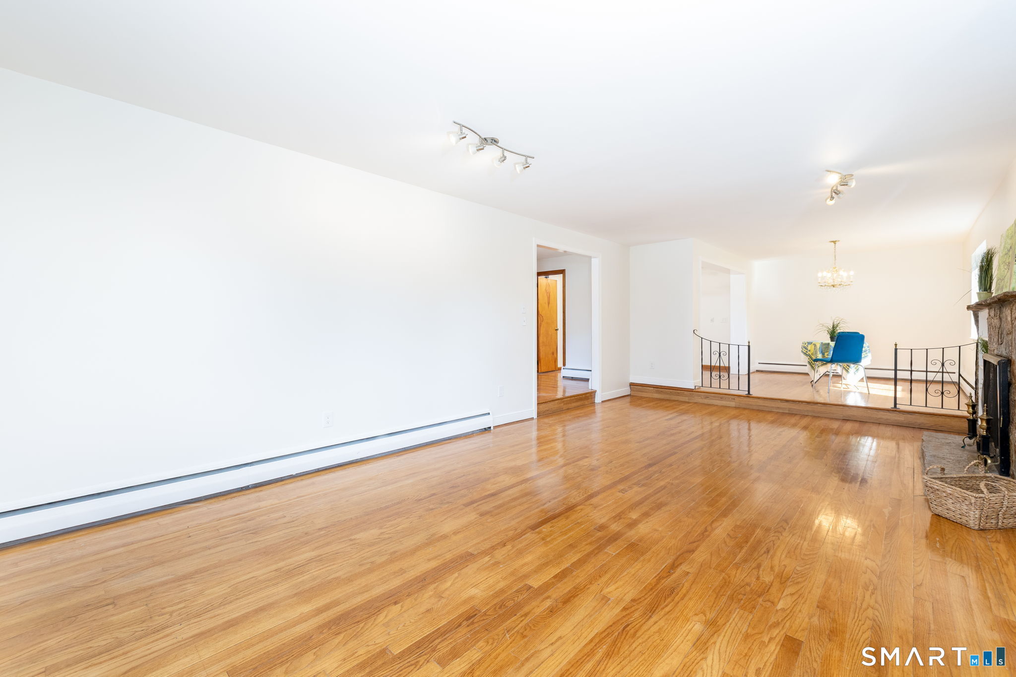2 Barn Hill Road