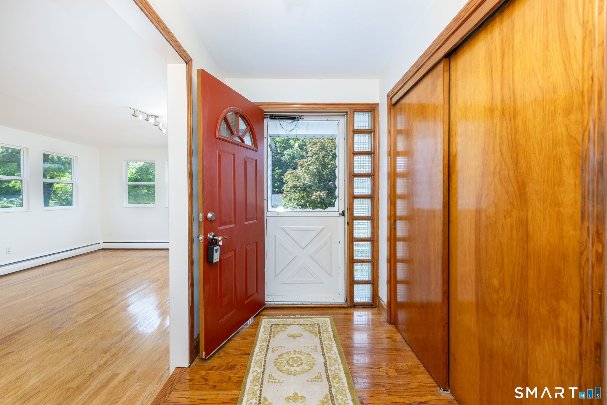 2 Barn Hill Road
