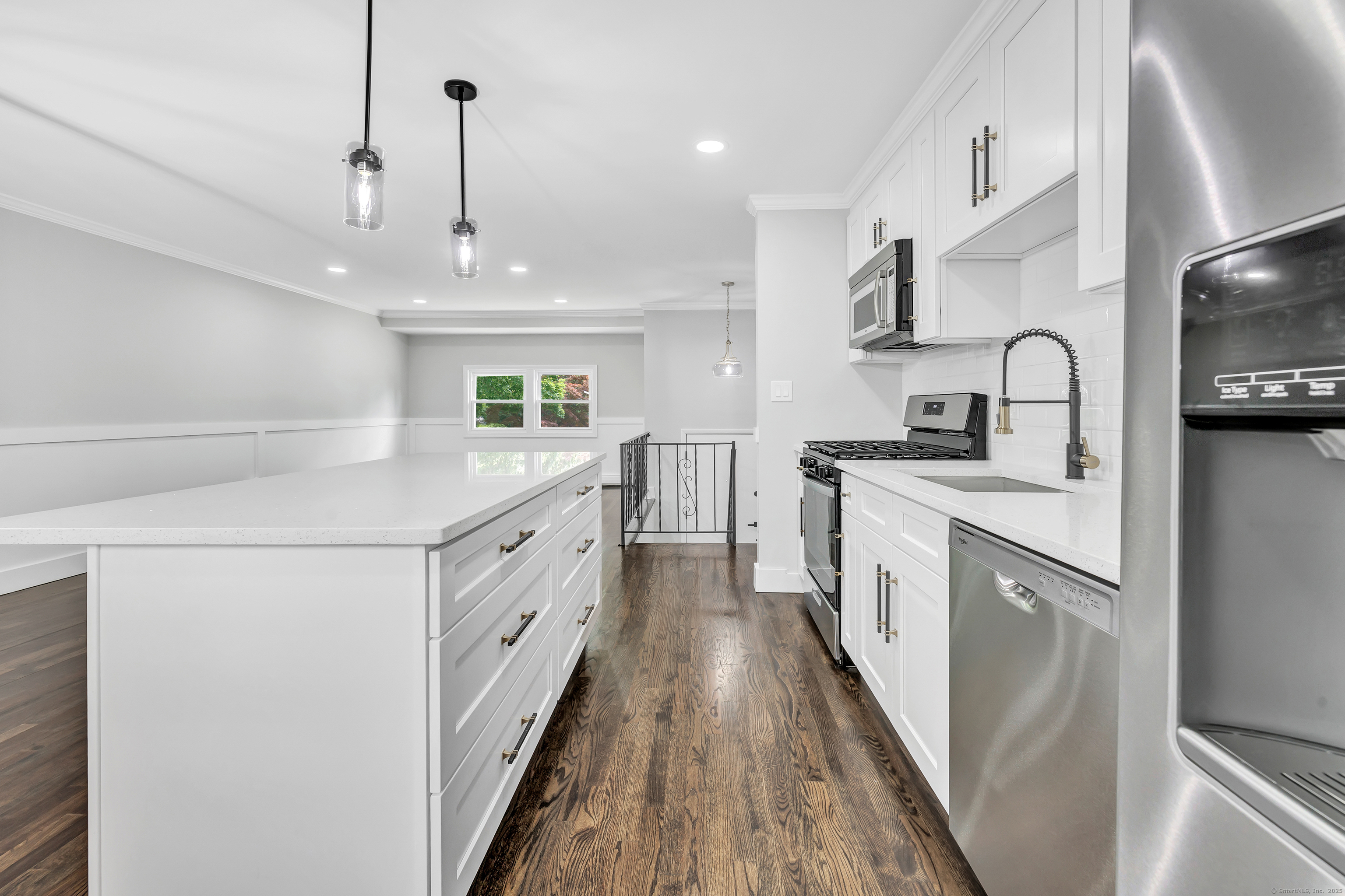 73 Dest Drive, Hamden, Connecticut image 8