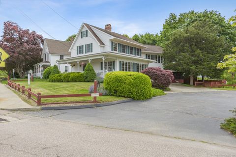 40 Holmes Street Stonington CT 06355