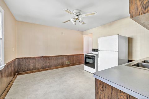 Tiny photo for 37 Herald Avenue, Bridgeport, CT 06606 (MLS # 24152768)