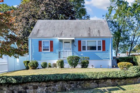 Photo of 37 Herald Avenue, Bridgeport, CT 06606 (MLS # 24152768)