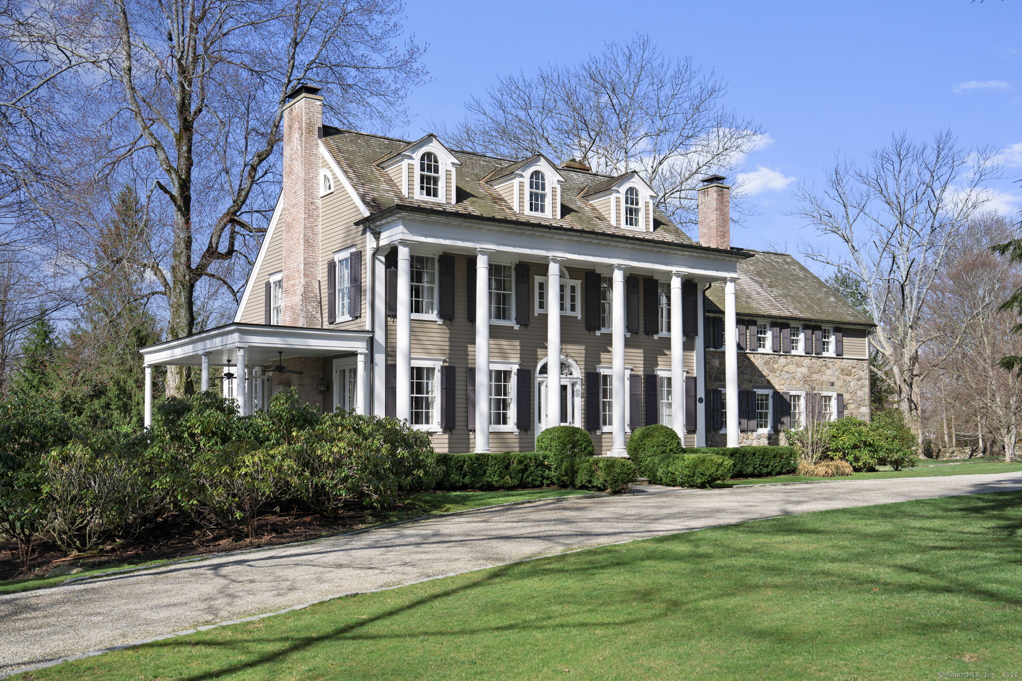 Property for Sale at Canoe Hill Road, New Canaan, Connecticut - Bedrooms: 6 
Bathrooms: 7 
Rooms: 15  - $3,950,000