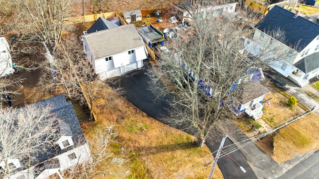 Photo of 66 Mansfield Avenue, Waterbury, CT 06705 (MLS # 24143986)