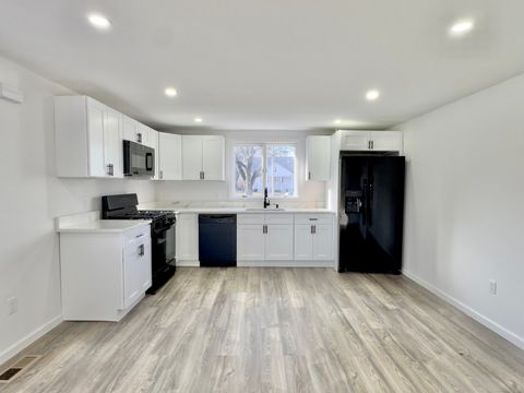 Tiny photo for 66 Mansfield Avenue, Waterbury, CT 06705 (MLS # 24143986)