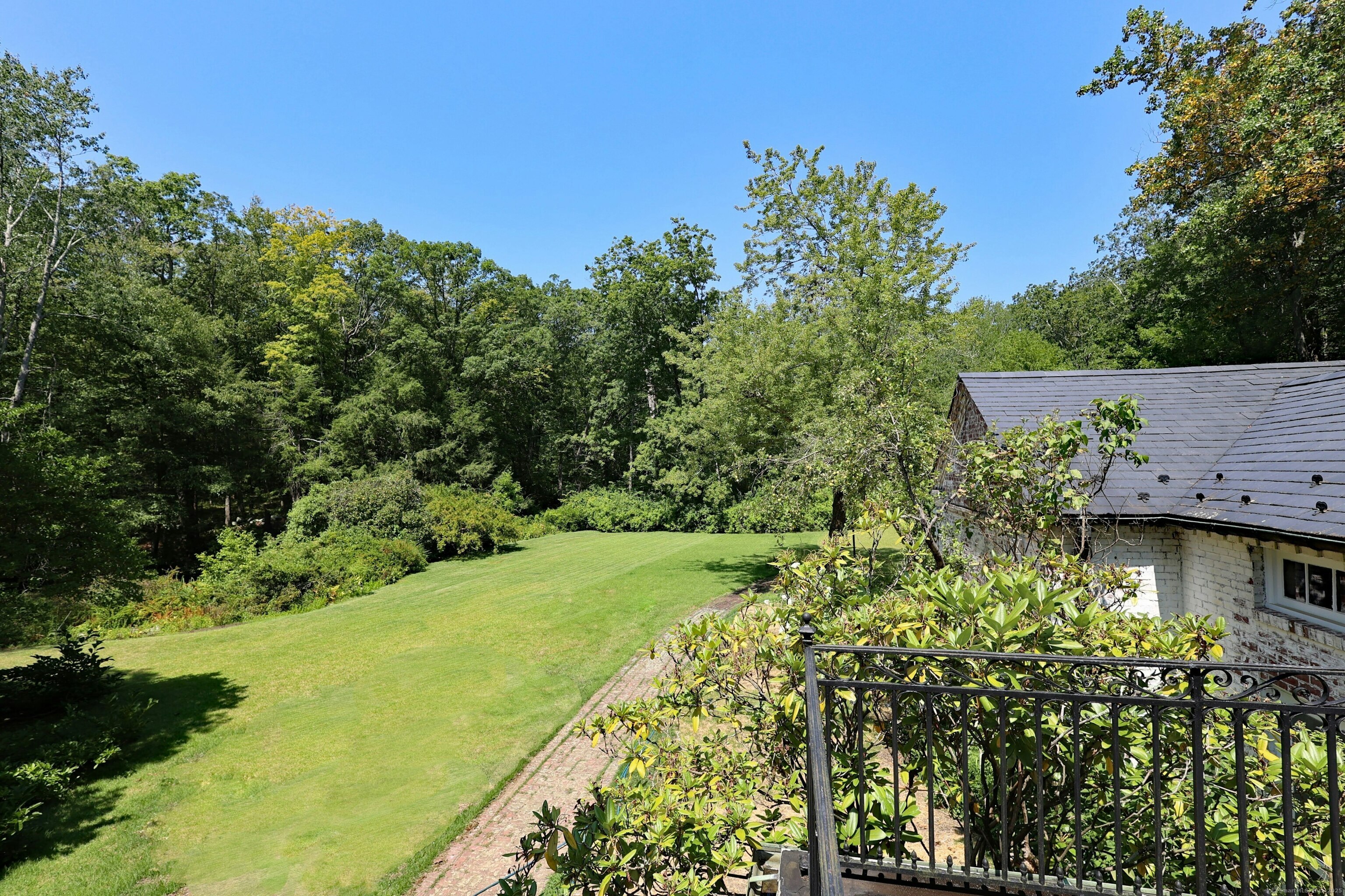 33 Peaceable Street
