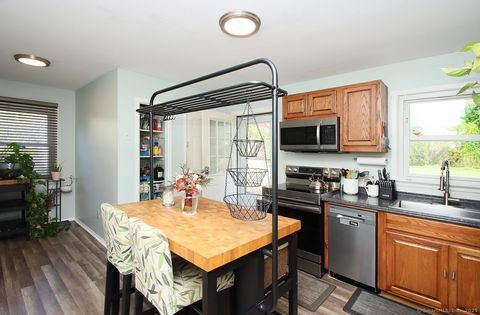 Tiny photo for 7 Robin Street, Waterford, CT 06385 (MLS # 24134889)