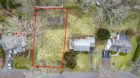 MLS: 24086855