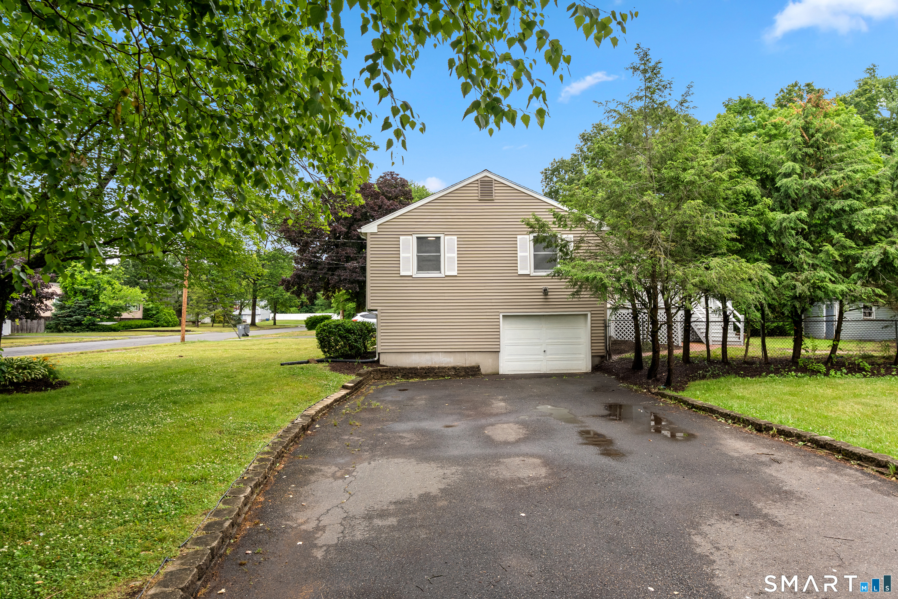 40 Woodside Lane