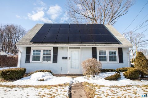 Photo of 678 Farmington Avenue, New Britain, CT 06053 (MLS # 24147274)