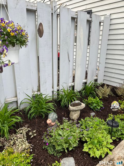 Tiny photo for 18 Founders Village #18, Clinton, CT 06413 (MLS # 24175114)