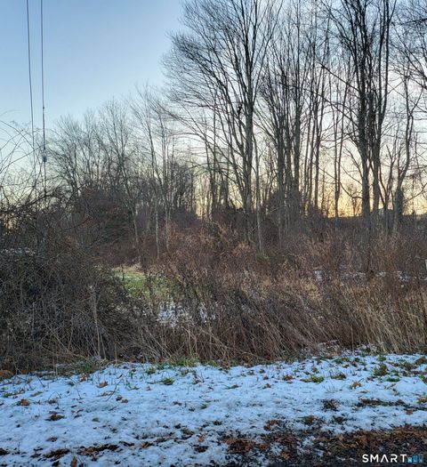 27 Tamarac Swamp Road Wallingford CT 06492