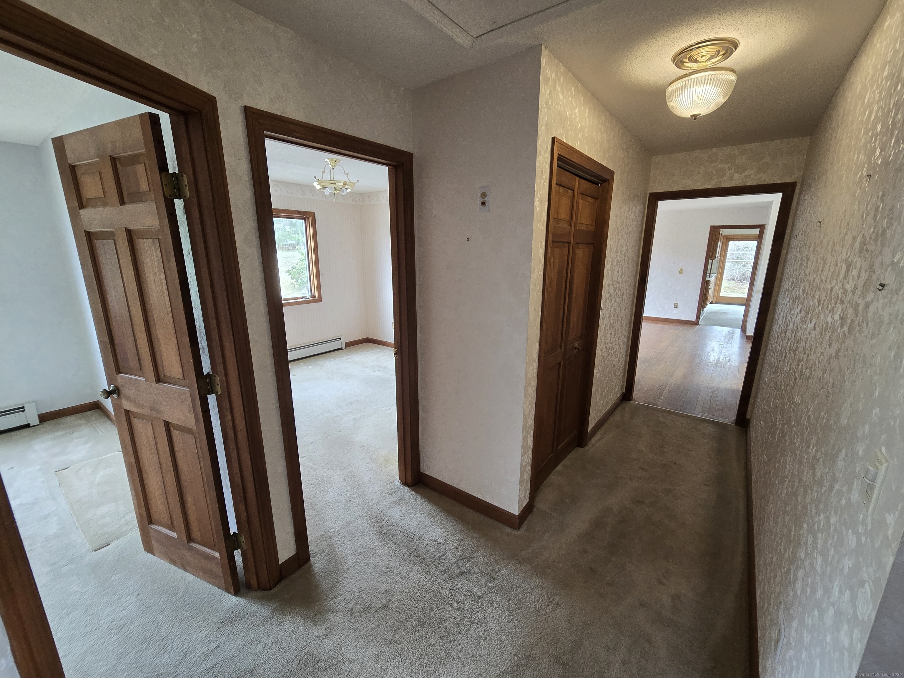 4 Bayview Circle, Watertown, Connecticut image 17
