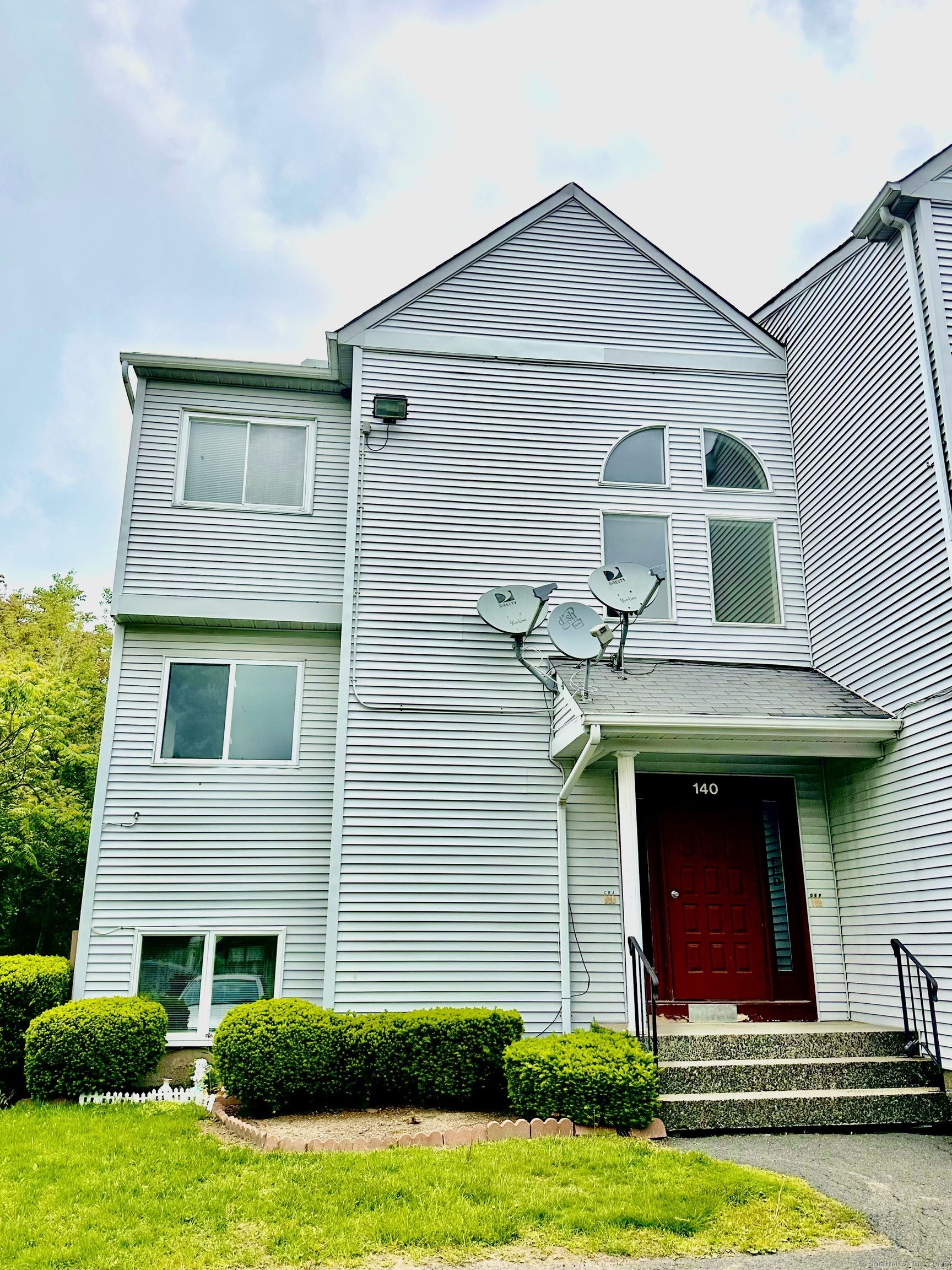 Property for Sale at Hamden Avenue Apt C, Waterbury, Connecticut - Bedrooms: 2 
Bathrooms: 2 
Rooms: 4  - $150,000