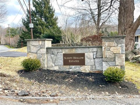 Tiny photo for 9 Katrina Circle, Bethel, CT 06801 (MLS # 24152304)