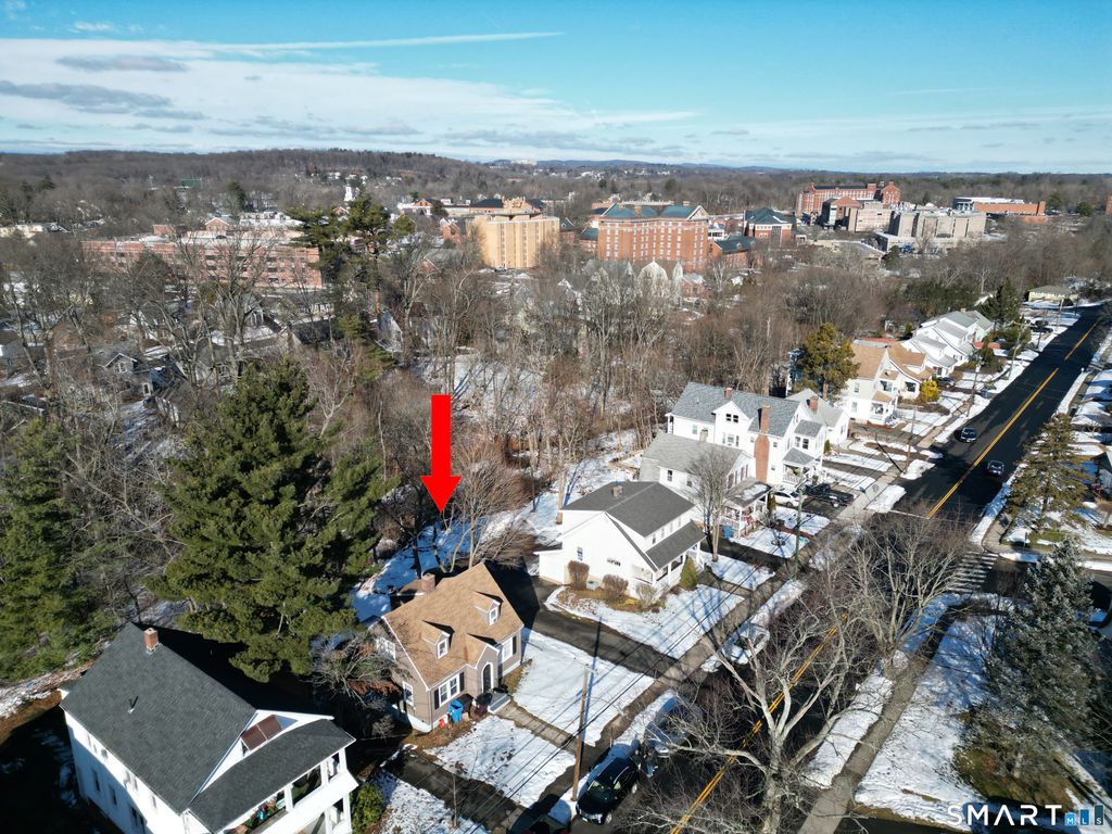 Photo of 72 Hillcrest Avenue, New Britain, CT 06053 (MLS # 24148444)