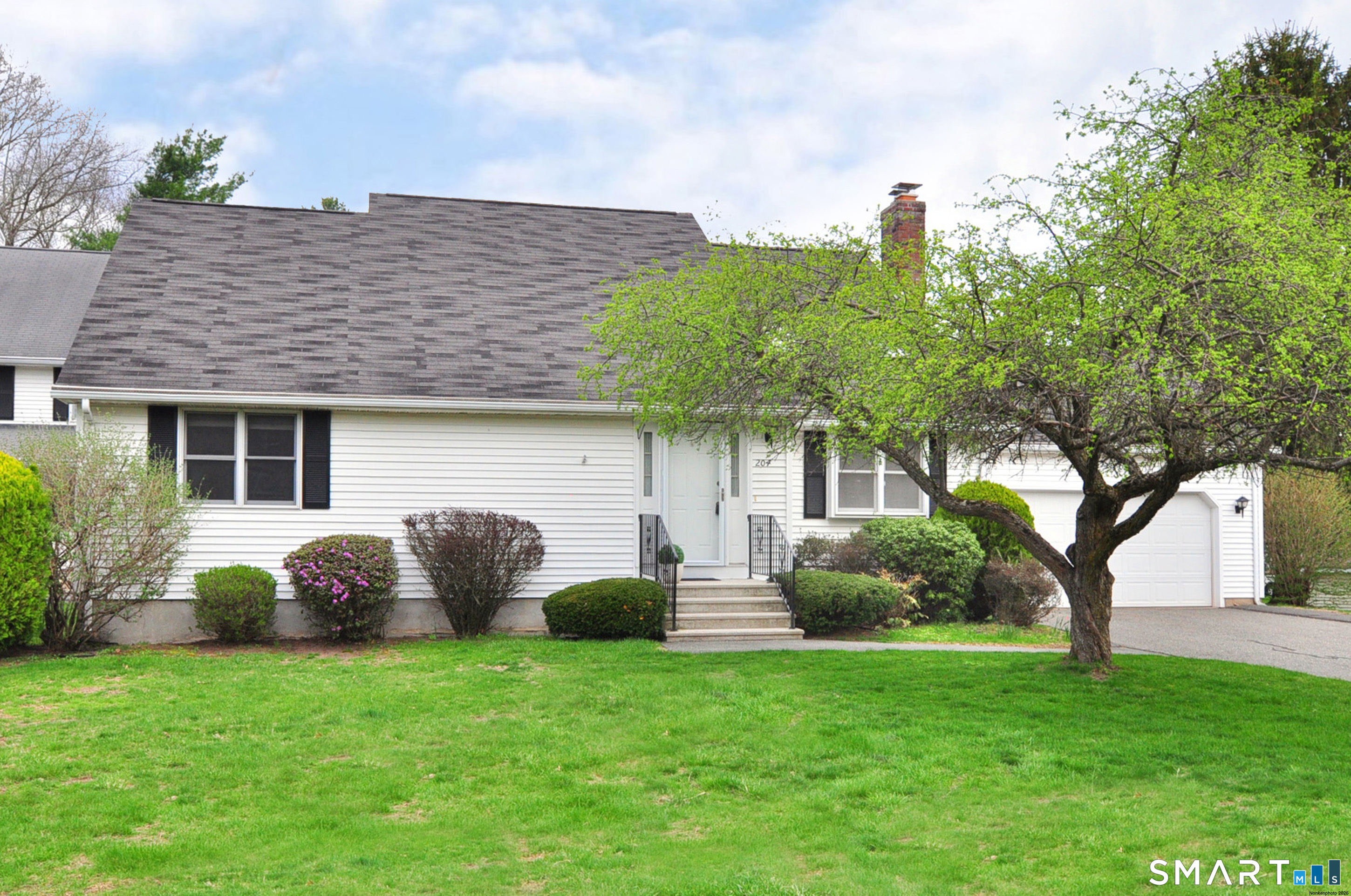 204 Oldefield Farms Road 204