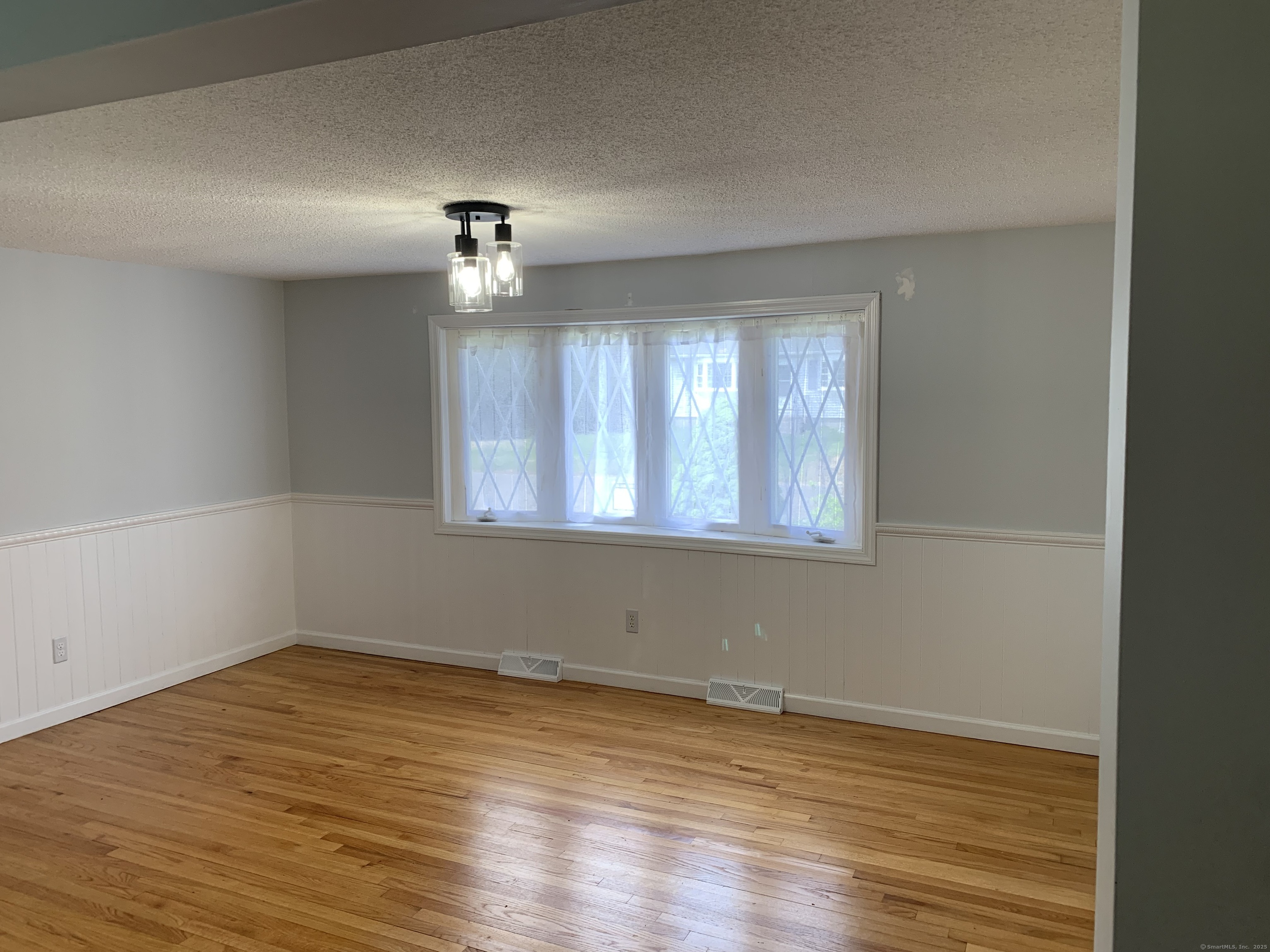 31 Gary Drive, Enfield, Connecticut image 7