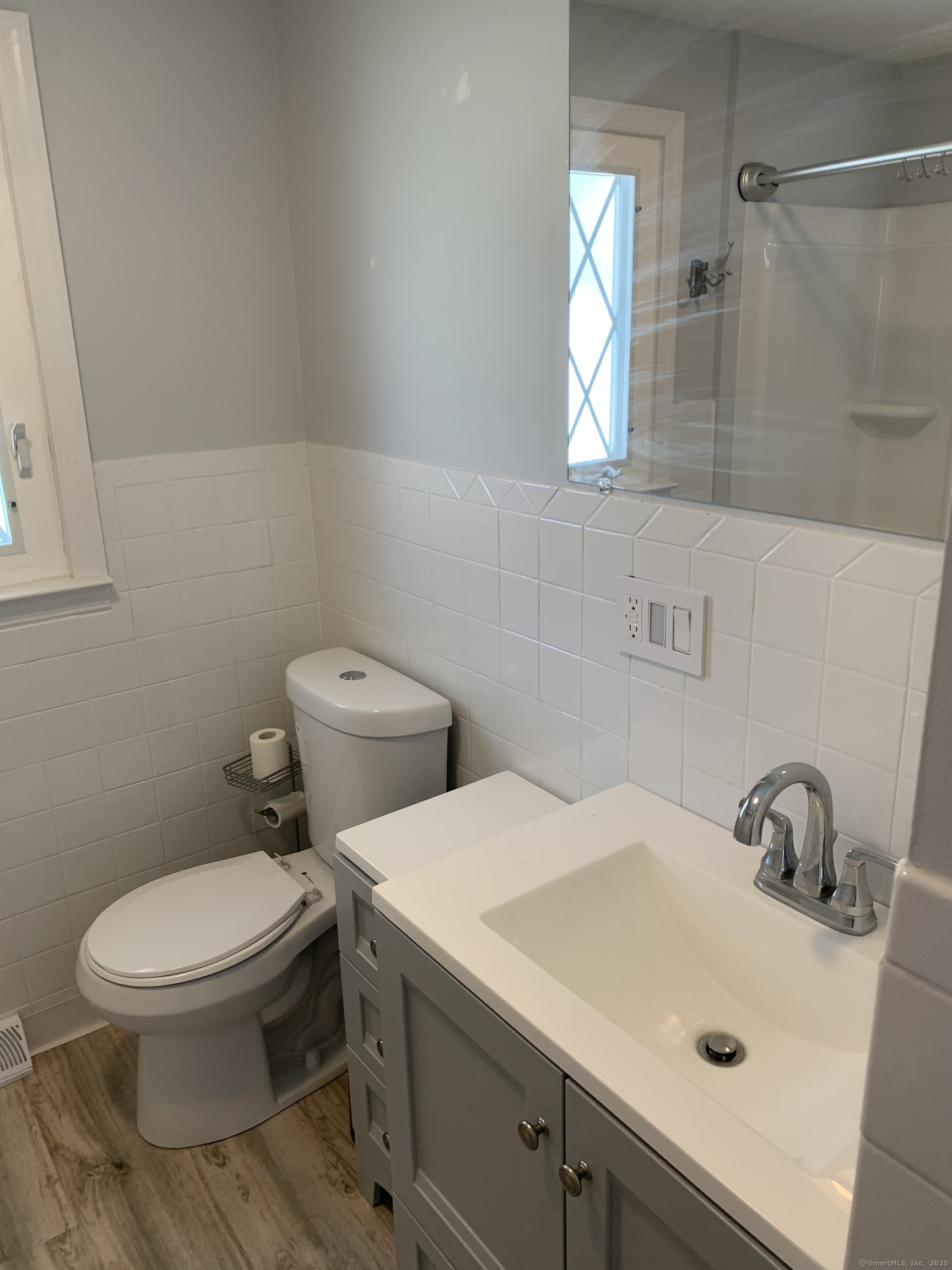 31 Gary Drive, Enfield, Connecticut image 20