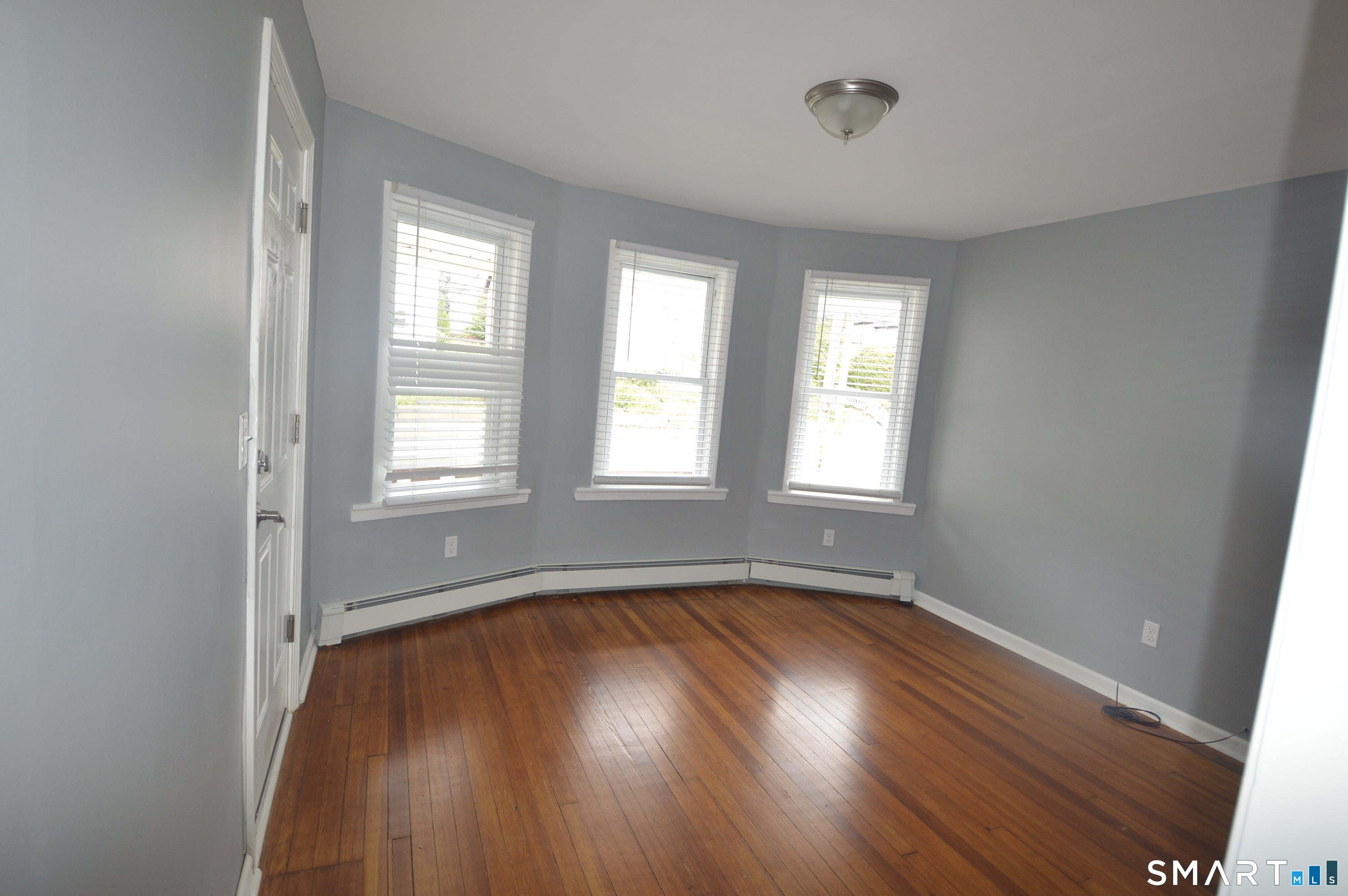 807 Brewster Street