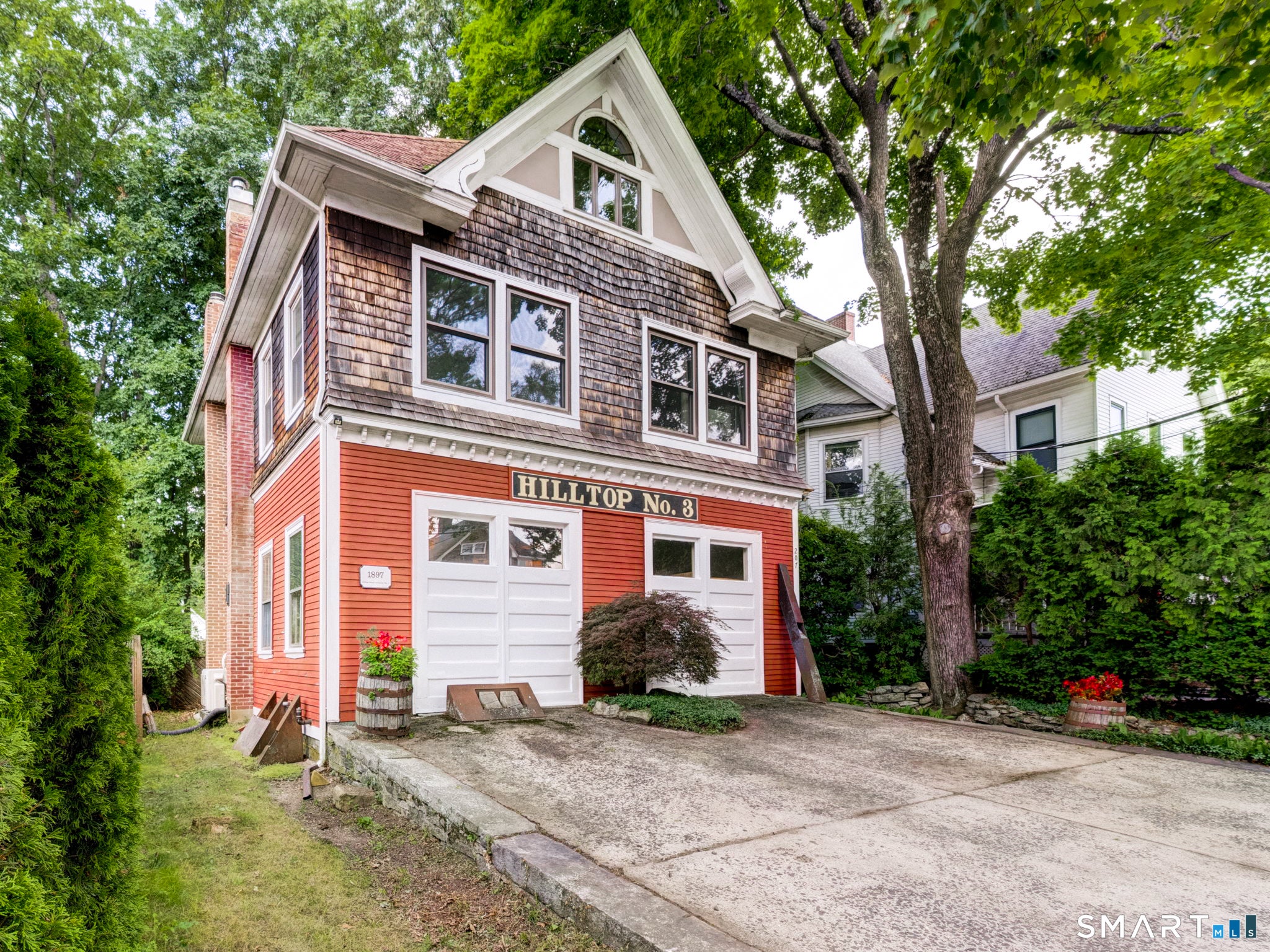 207 Summit Street