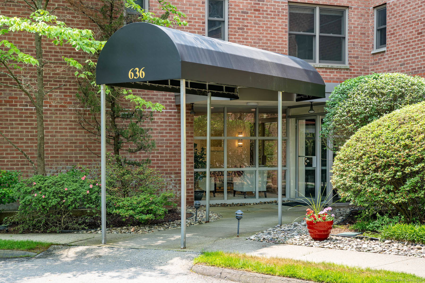 636 Steamboat Road 3A,B & E