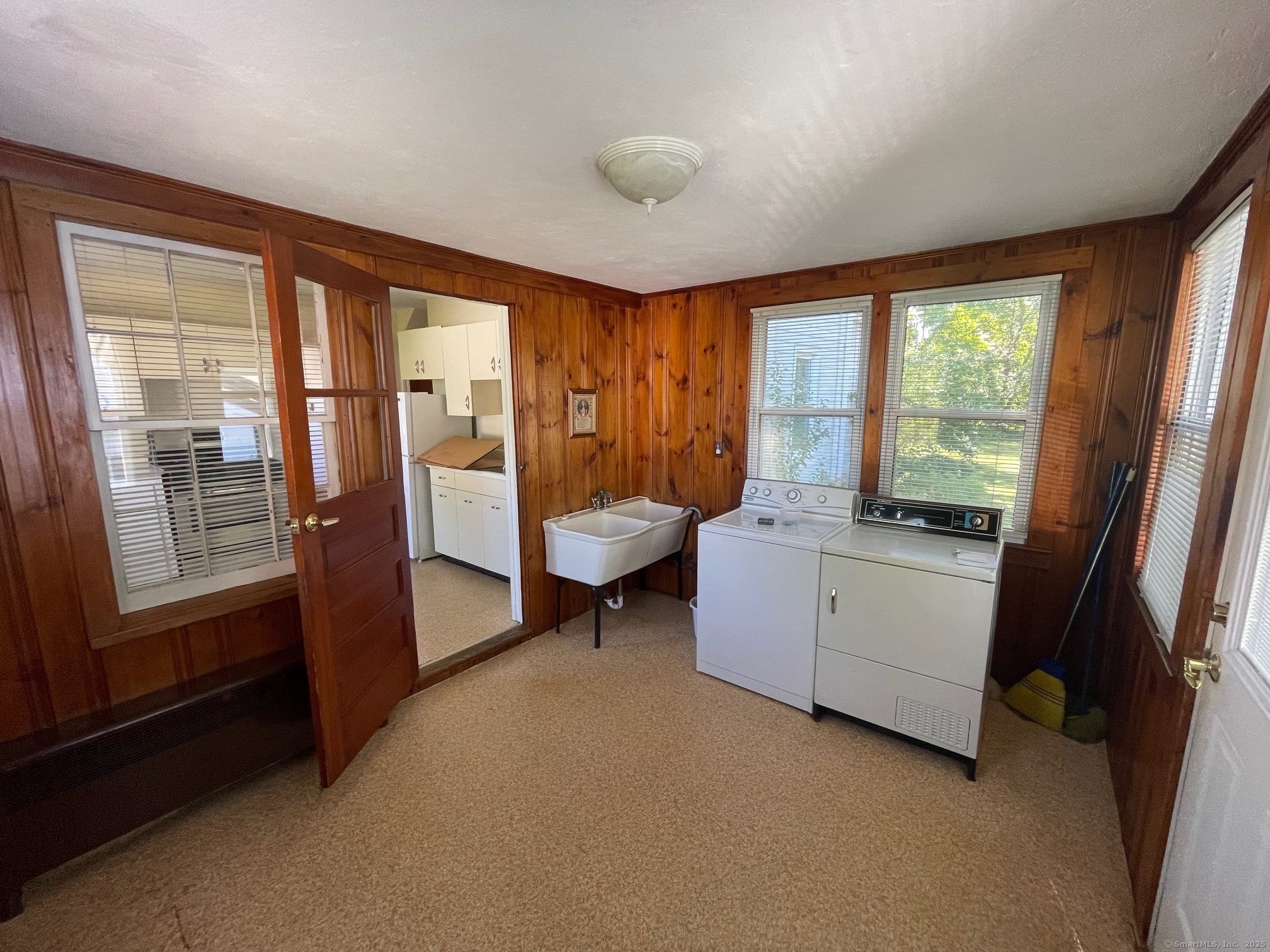 East Hartford, Connecticut 06118, United States, 2 Bedrooms Bedrooms, ,2 BathroomsBathrooms,Residential,Pending,212561