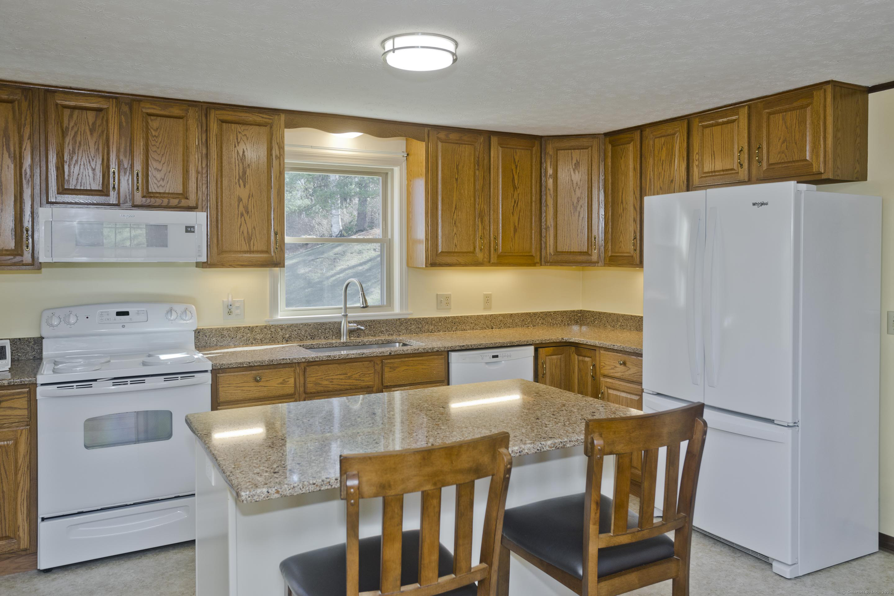 13 Blueberry Circle, Ellington, Connecticut image 6