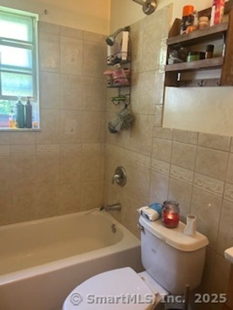 1083 Blue Hills Avenue Apt C Bloomfield CT 06002