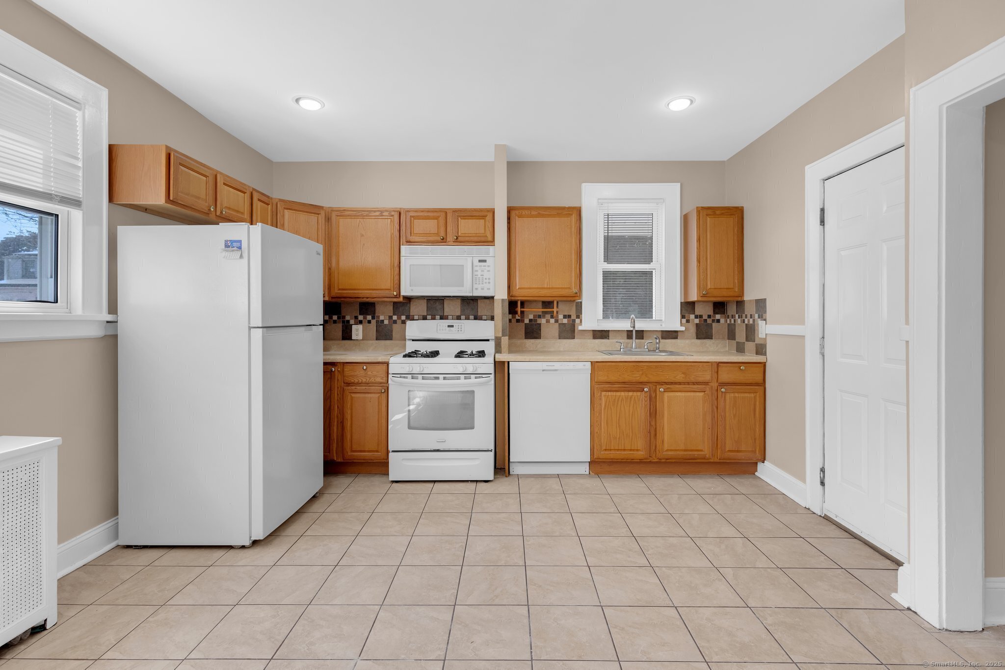 285 Clover Street #1, Stratford, Connecticut image 5