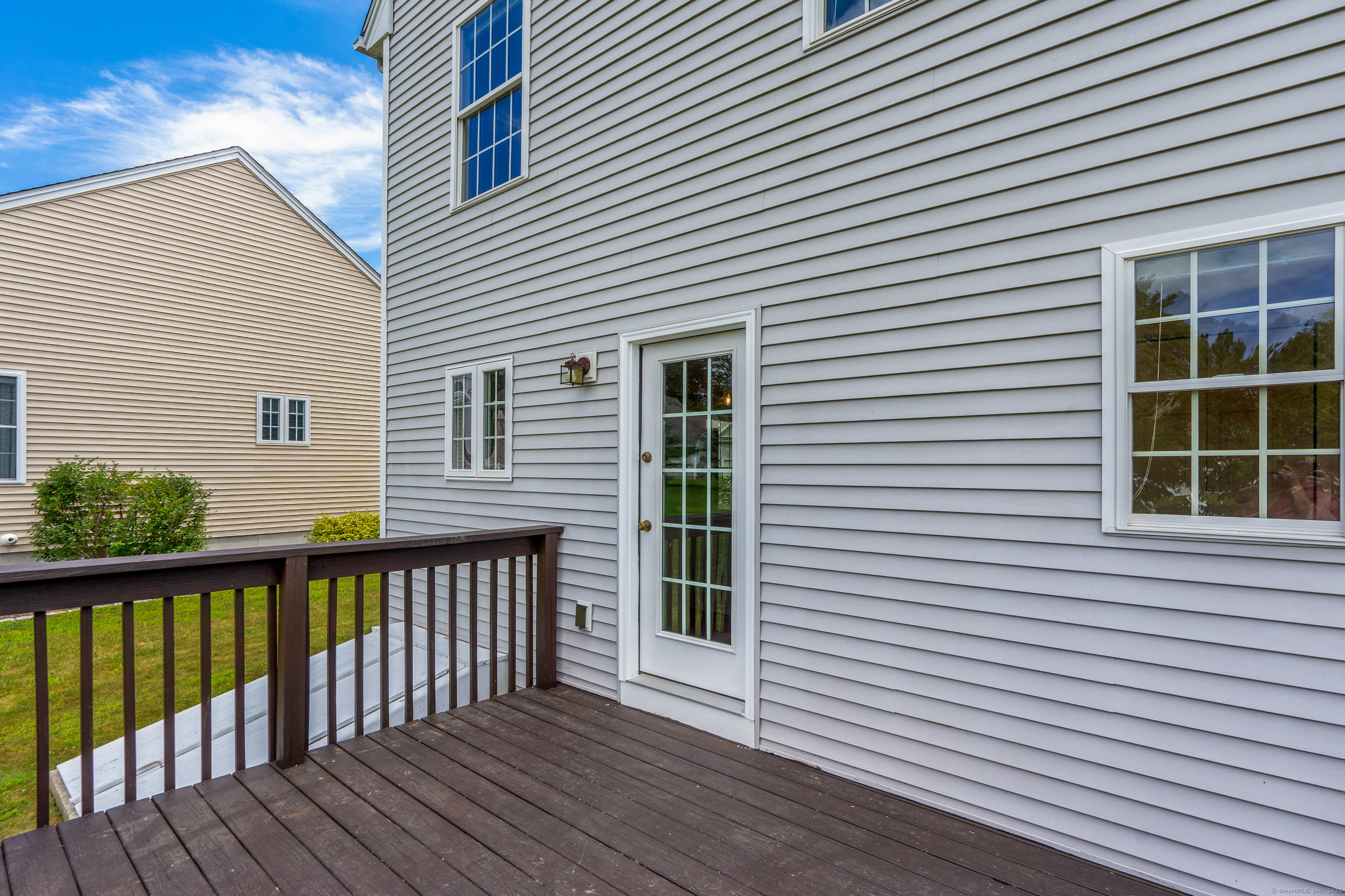 Vernon, Connecticut 06066, United States, 3 Bedrooms Bedrooms, ,2 BathroomsBathrooms,Residential,Coming Soon,177639