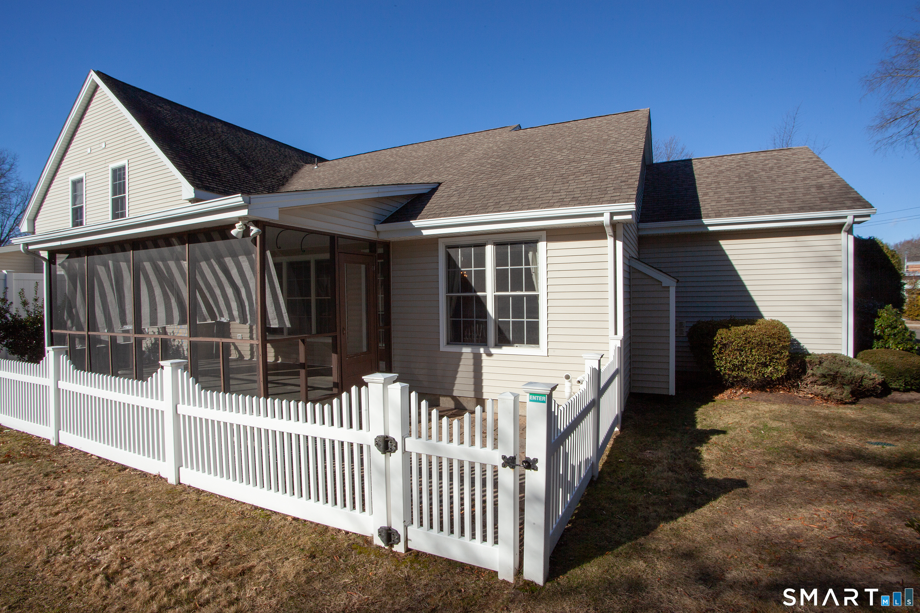 298 Kings Landing 298