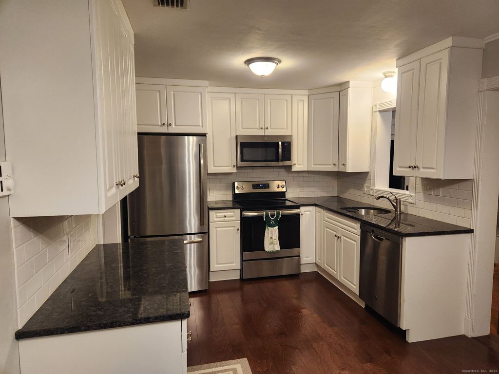 Photo of 45 Fieldstream Drive, Waterbury, CT 06704 (MLS # 24140972)