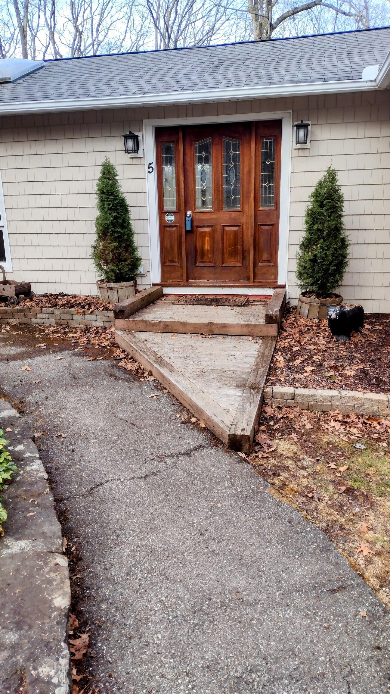 5 Candlewood Lake Drive