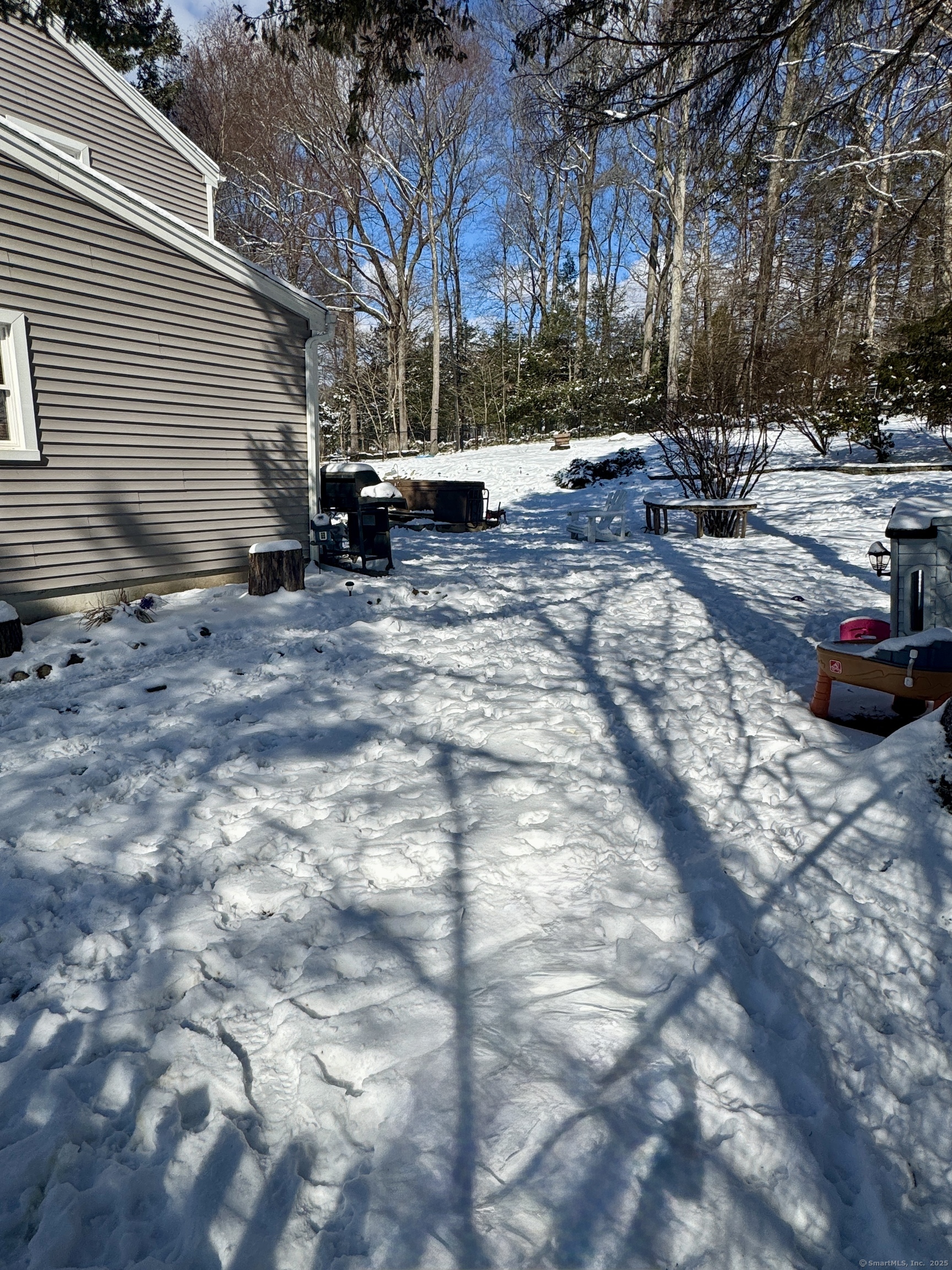14 Lauren Lane, Norwich, Connecticut image 6