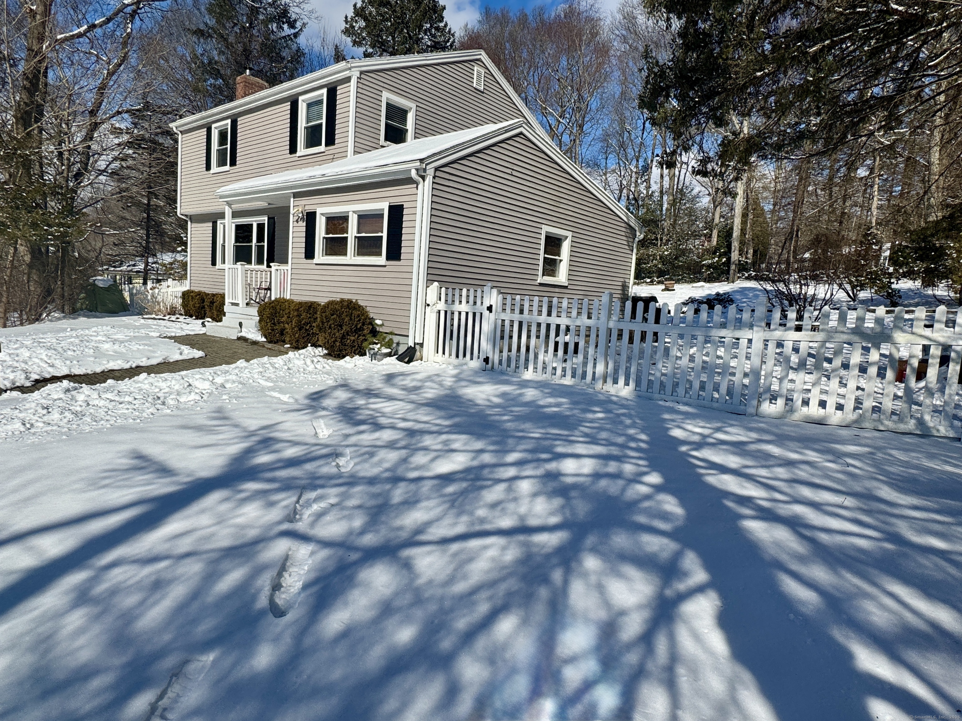 14 Lauren Lane, Norwich, Connecticut image 2