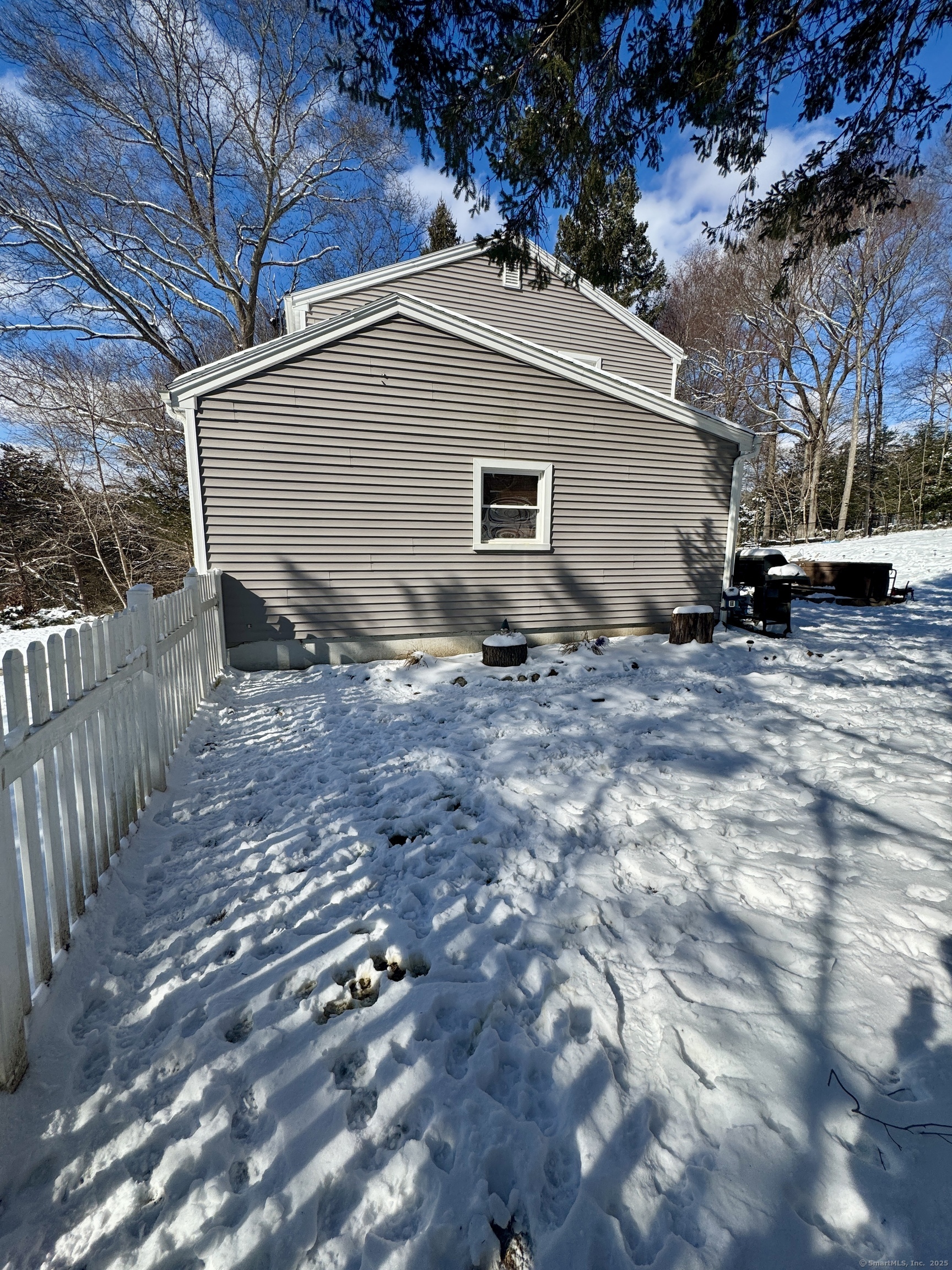 14 Lauren Lane, Norwich, Connecticut image 7