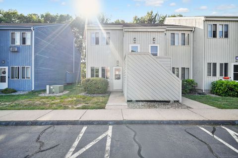 Photo of 424 Emmett Street #APT K, Bristol, CT 06010 (MLS # 24124741)