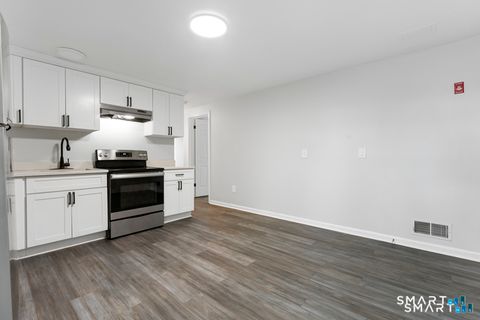 Tiny photo for 12 Kings Wood Manor #B, Shelton, CT 06484 (MLS # 24174880)